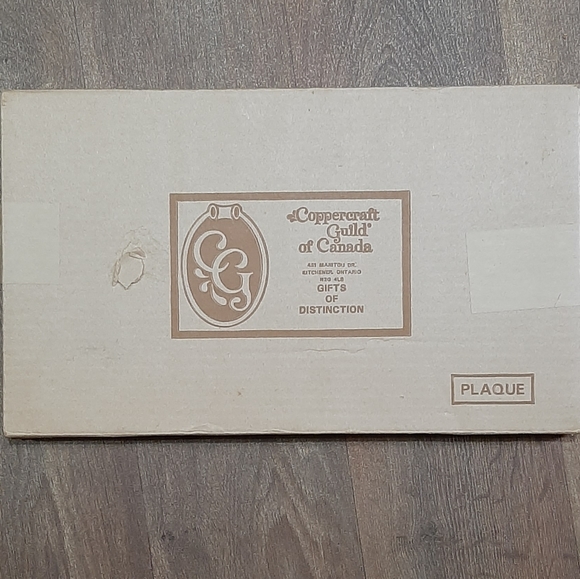 Vintage Coppercraft Guild of Canada NOS 7327 3D Oval Christmas Scene 17" x 10" - Picture 2 of 8